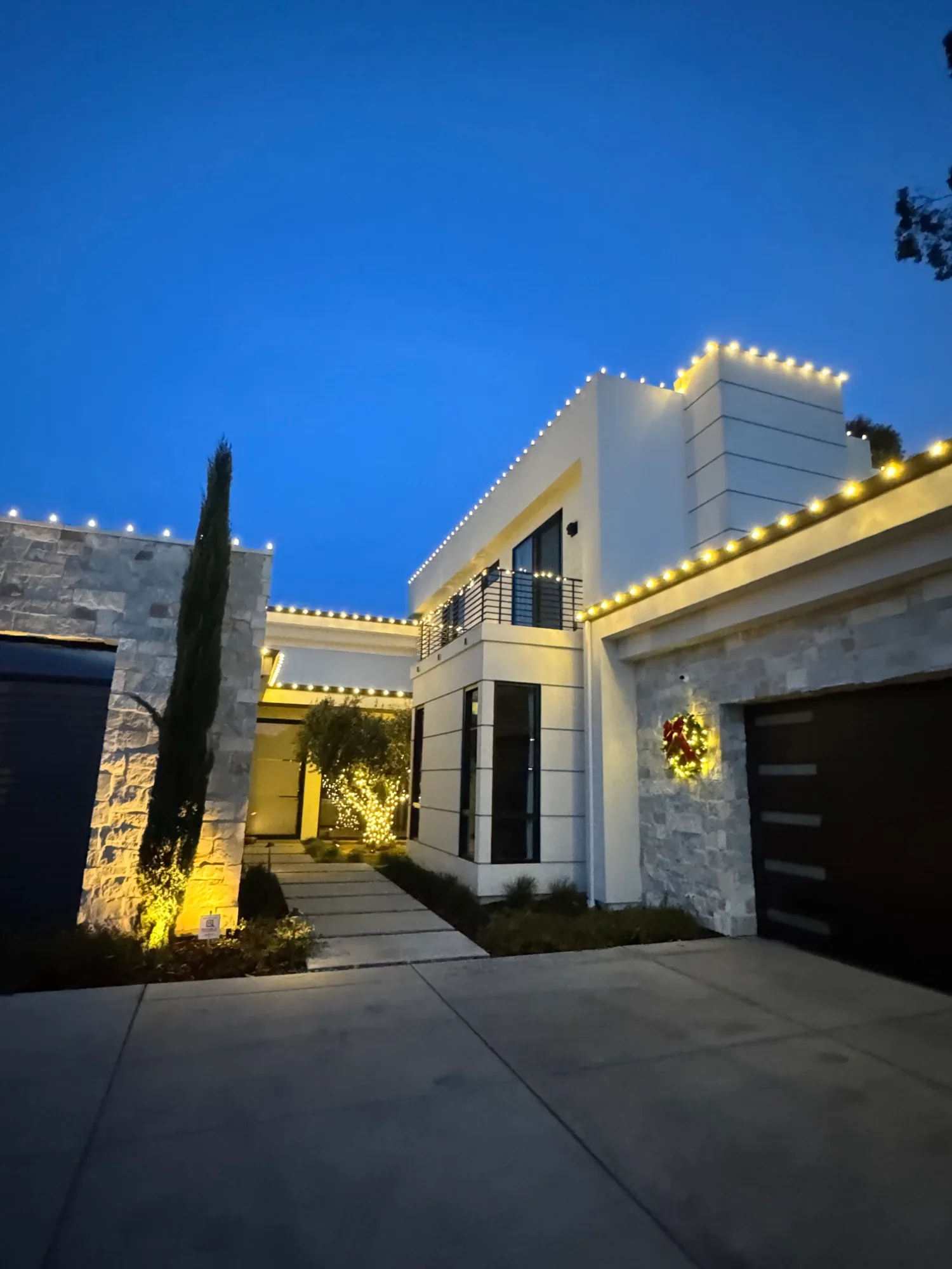 christmas lights installed at a home in foothills in Sacrameto