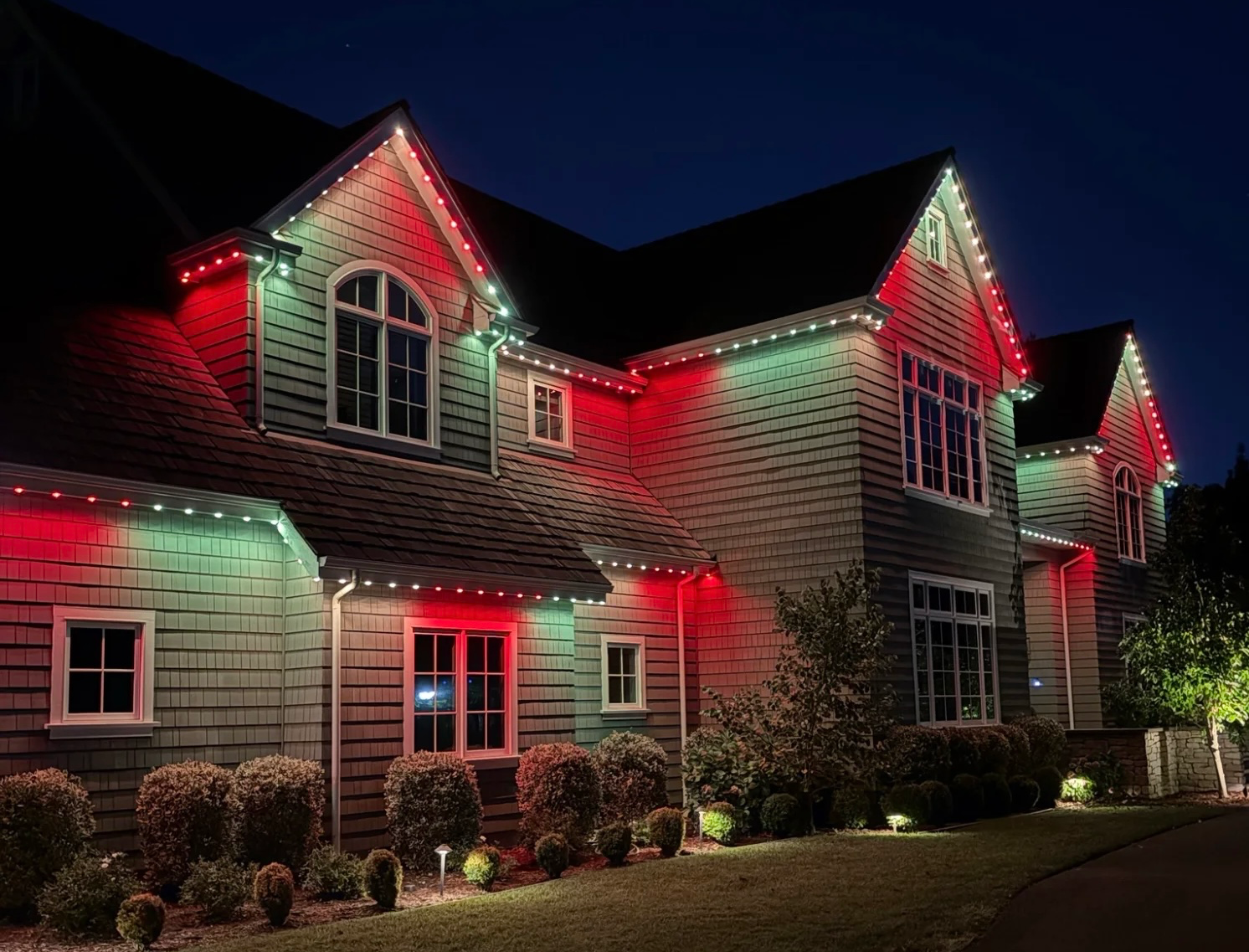 Permanent lighting installation in Sacramento by Santa’s Lights